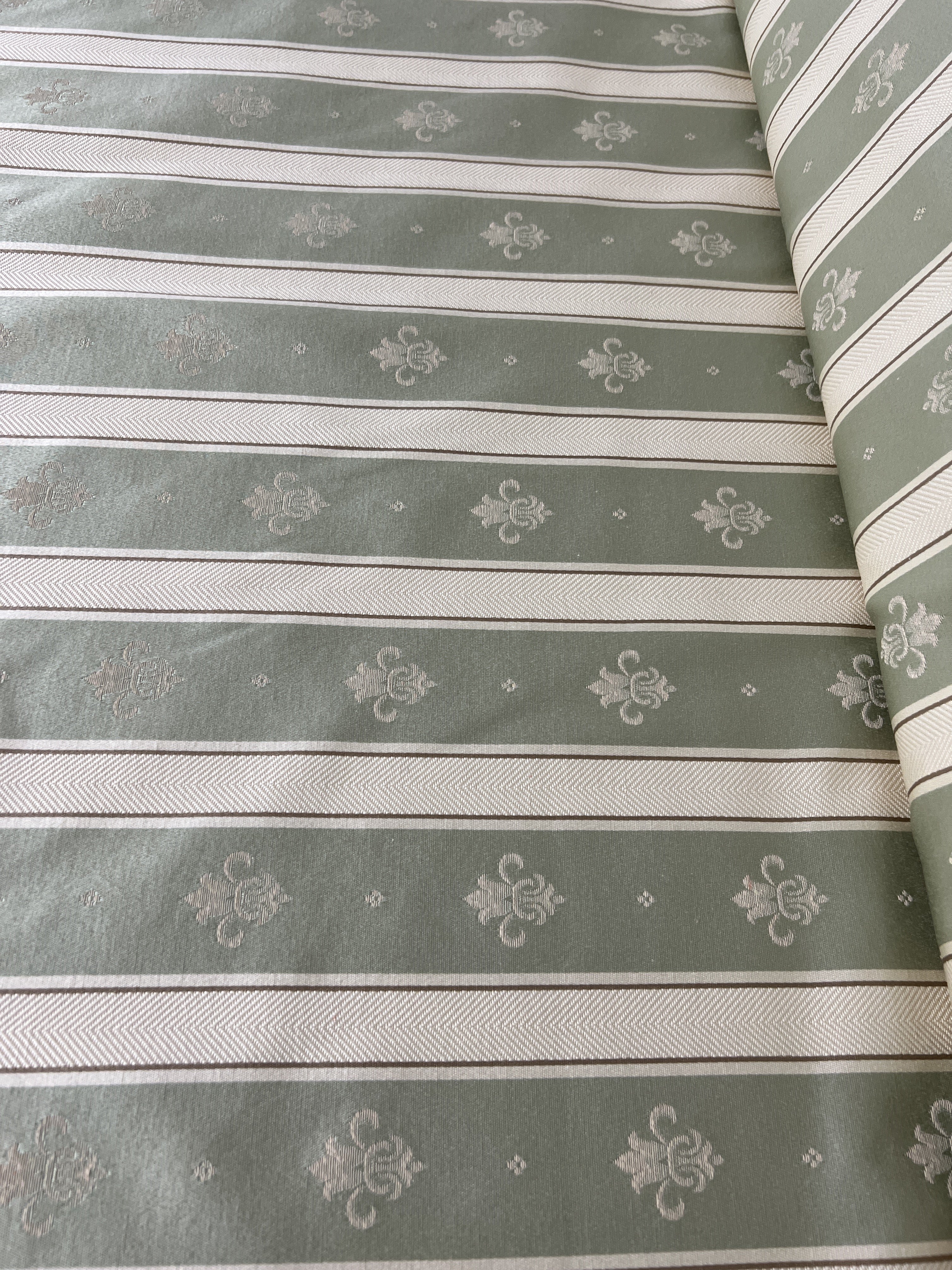 Scampolo Tappezzeria Rigato e Giglio Fiorentino