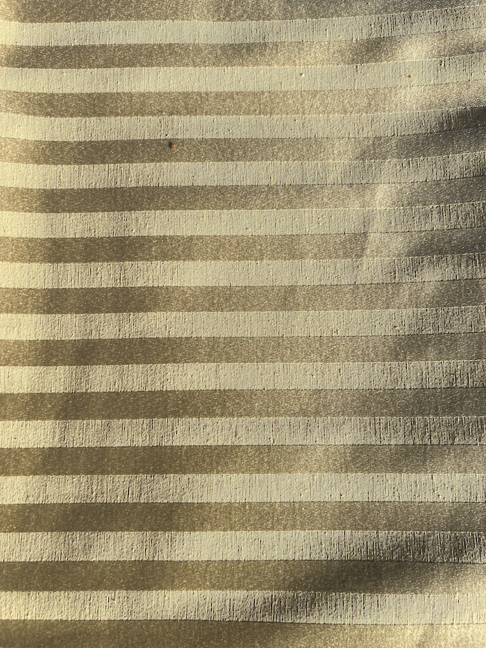 Scampolo tappezzeria damascato rigato