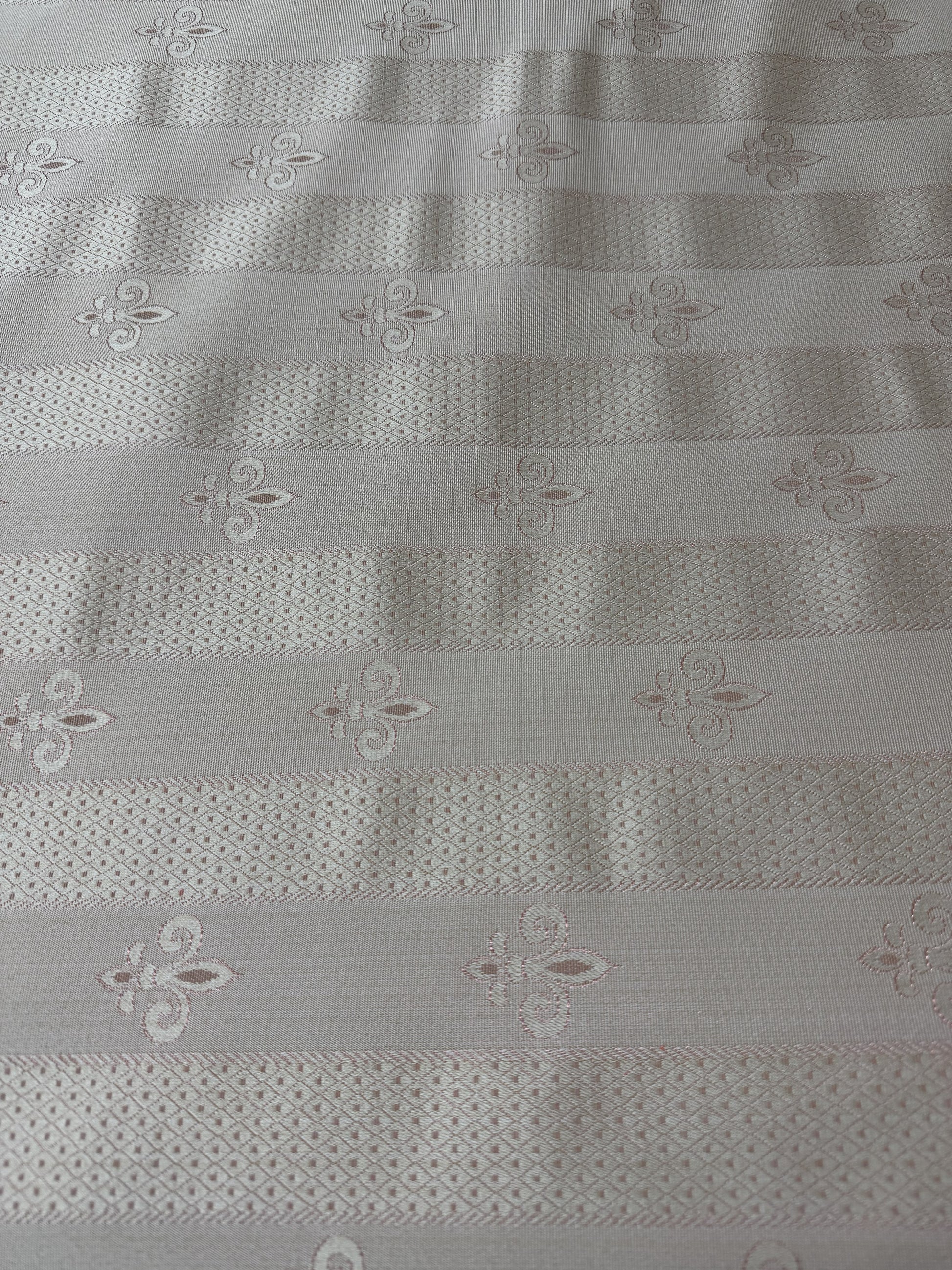 Scampolo Tappezzeria Mariateresa Jacquard Giglio
