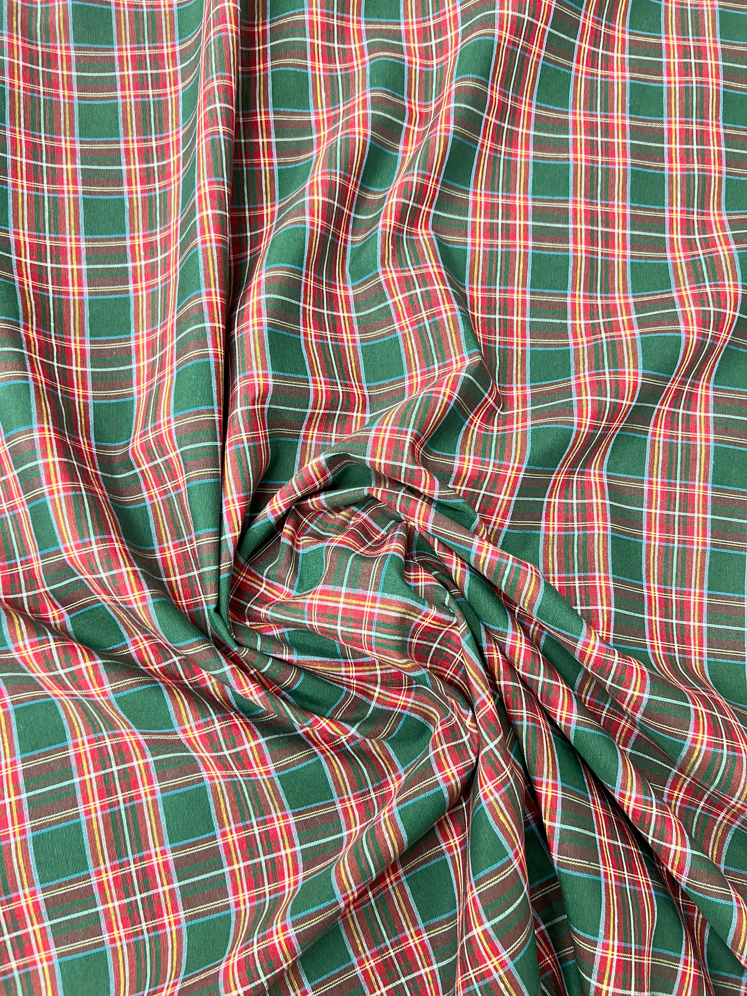 Tessuto Cotone Tartan Verde-Rosso Tinto in Filo