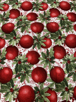 Scampolo Cotone Arredo Natalizio Agrifoglio e Palline Rosse 260 x 280